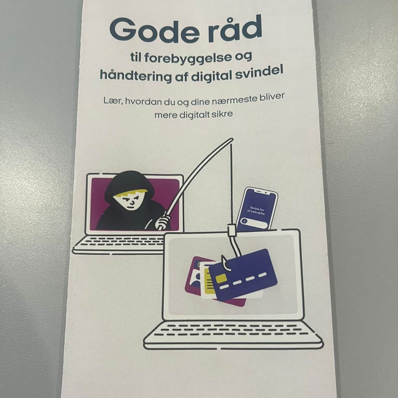 Folder gode råd til forebyggelse af digital svindel