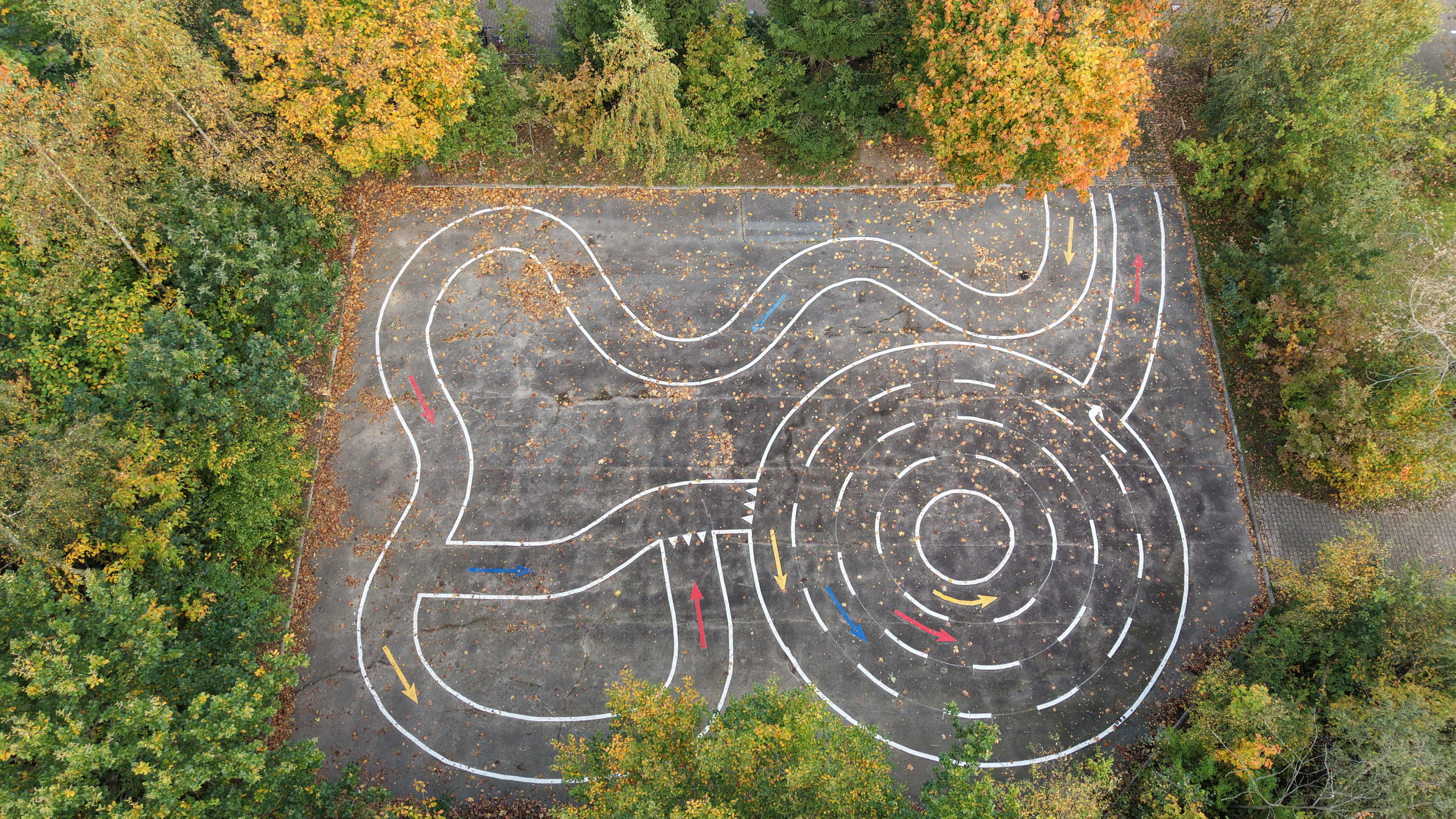 Dronefoto af cykellegebaner